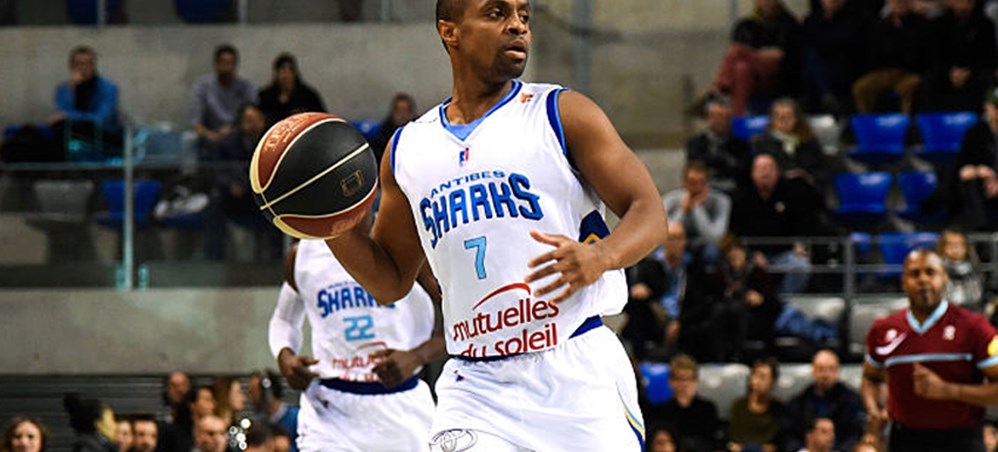 HALK ENERJİ TED ANKARA KOLEJLİLER MORRIS CURRY İLE ANLAŞTI